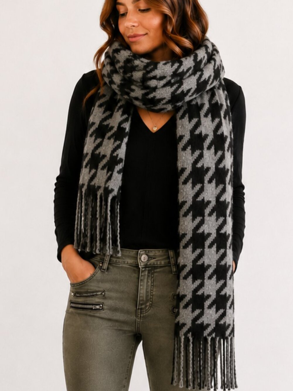ASOS Blown Up Houndstooth Grey Black Thick Scarf Wrap Fringe Edges NWOT